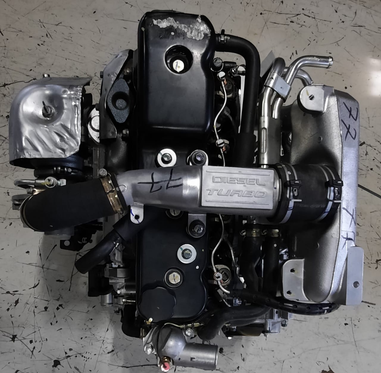 Isuzu 2.5L 4JA1 Engine