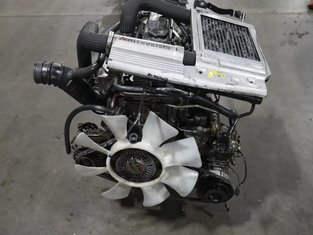 Mitsubishi 2.8L 4M40 Turbo Engine