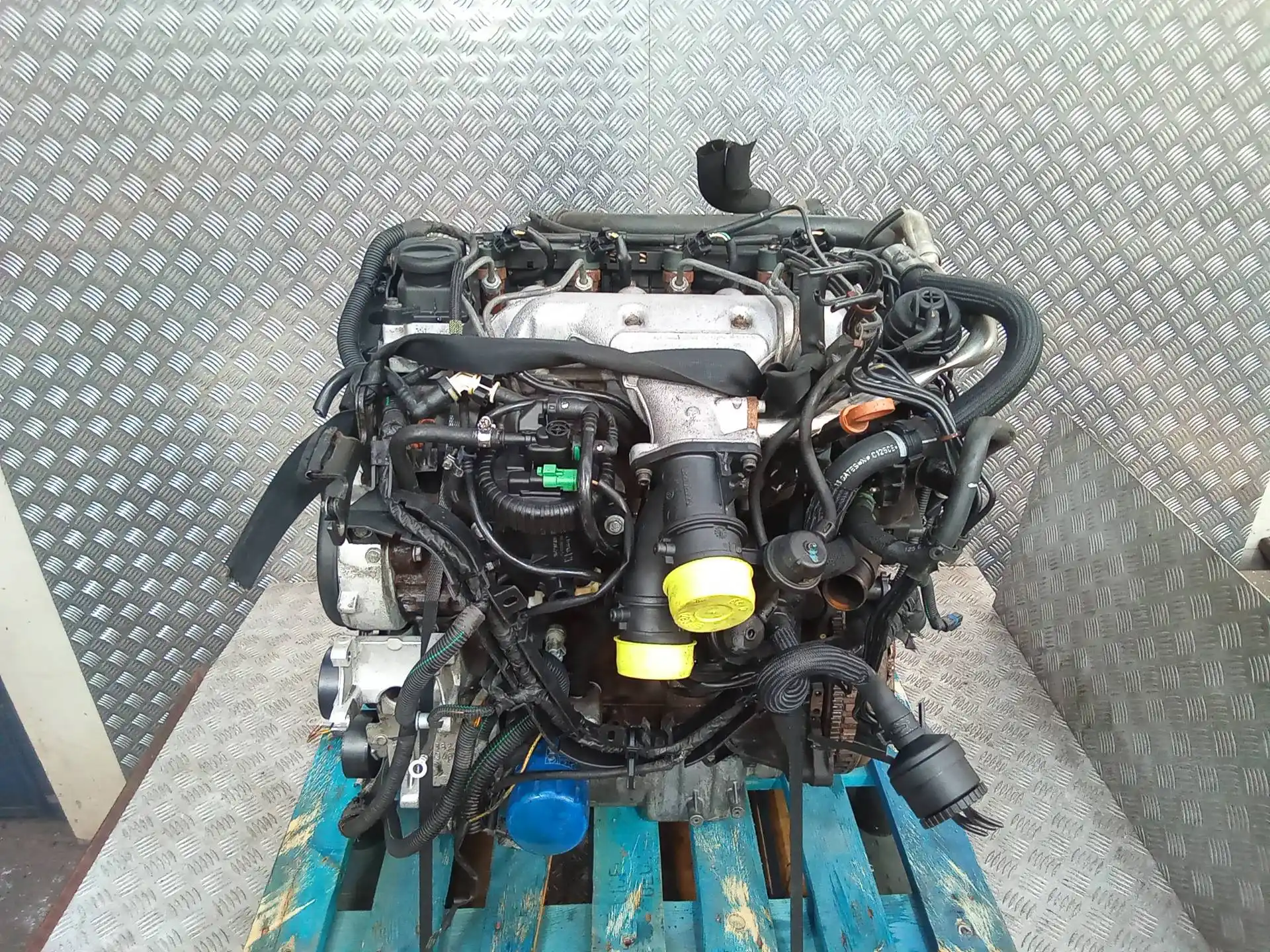 Peugeot 607 2.2L 4HX Engine